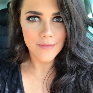 Meet your Posher, Janelle